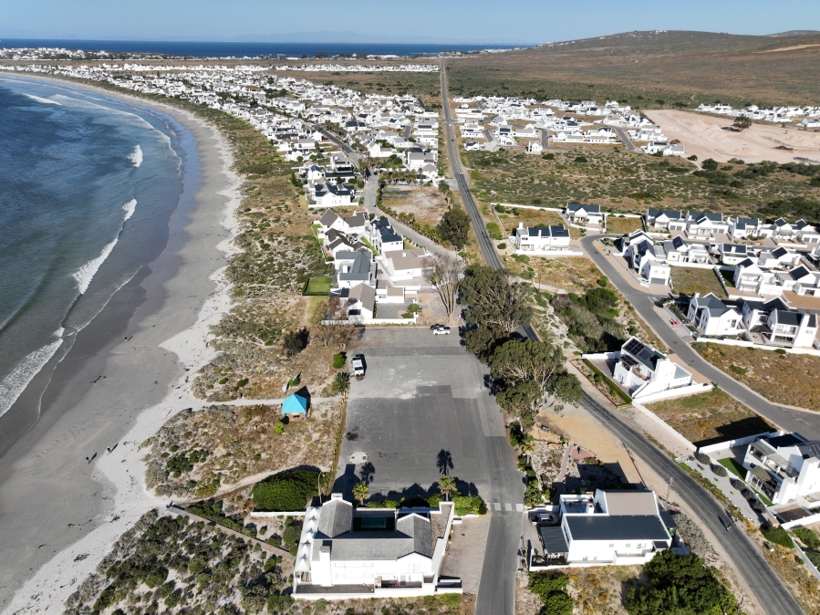 3 Bedroom Property for Sale in Golden Mile Western Cape